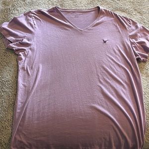 American Eagle VNeck Tshirt. XXL